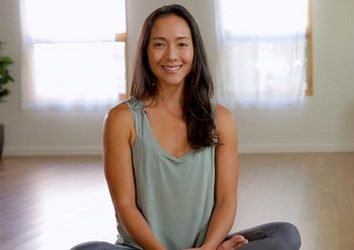 Briohny Smyth – Aligned Asana Yoga Verbal Cues